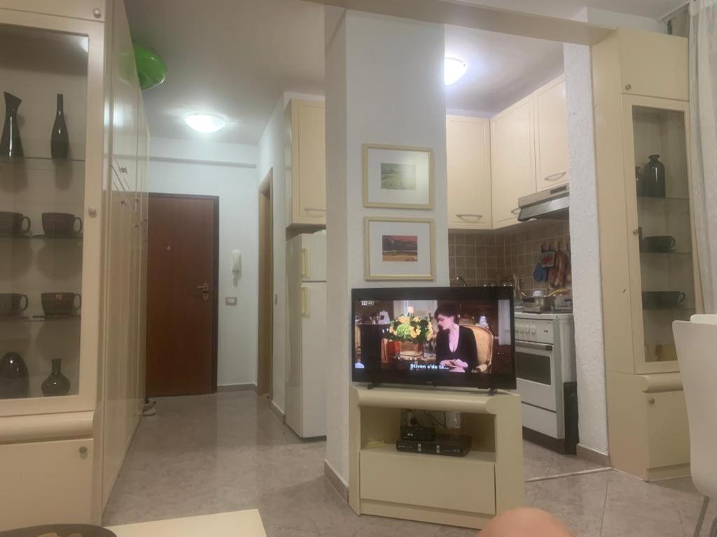 Cheerful 1-Bedroom Home In Durres Golem (Tirana) Εξωτερικό φωτογραφία